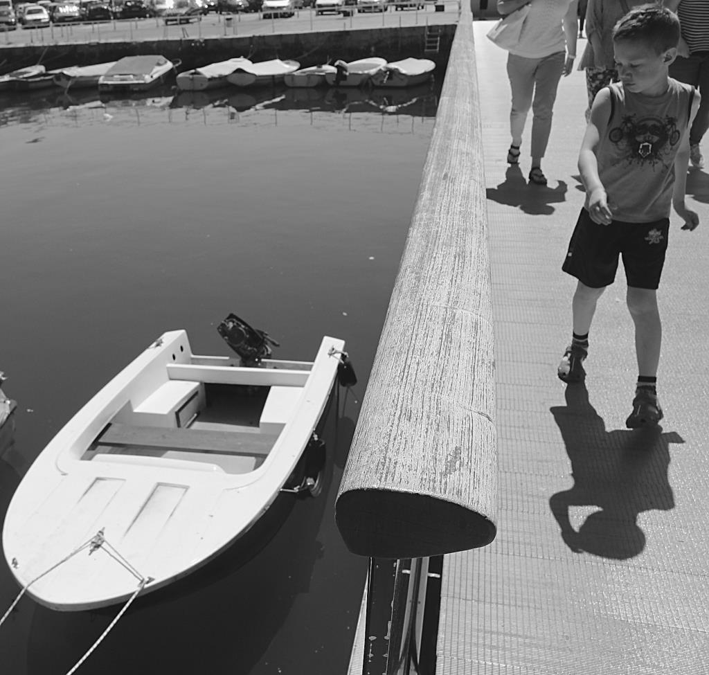 3. 52. 4. DUNJA JANKO_DJEČAK NA MOSTU